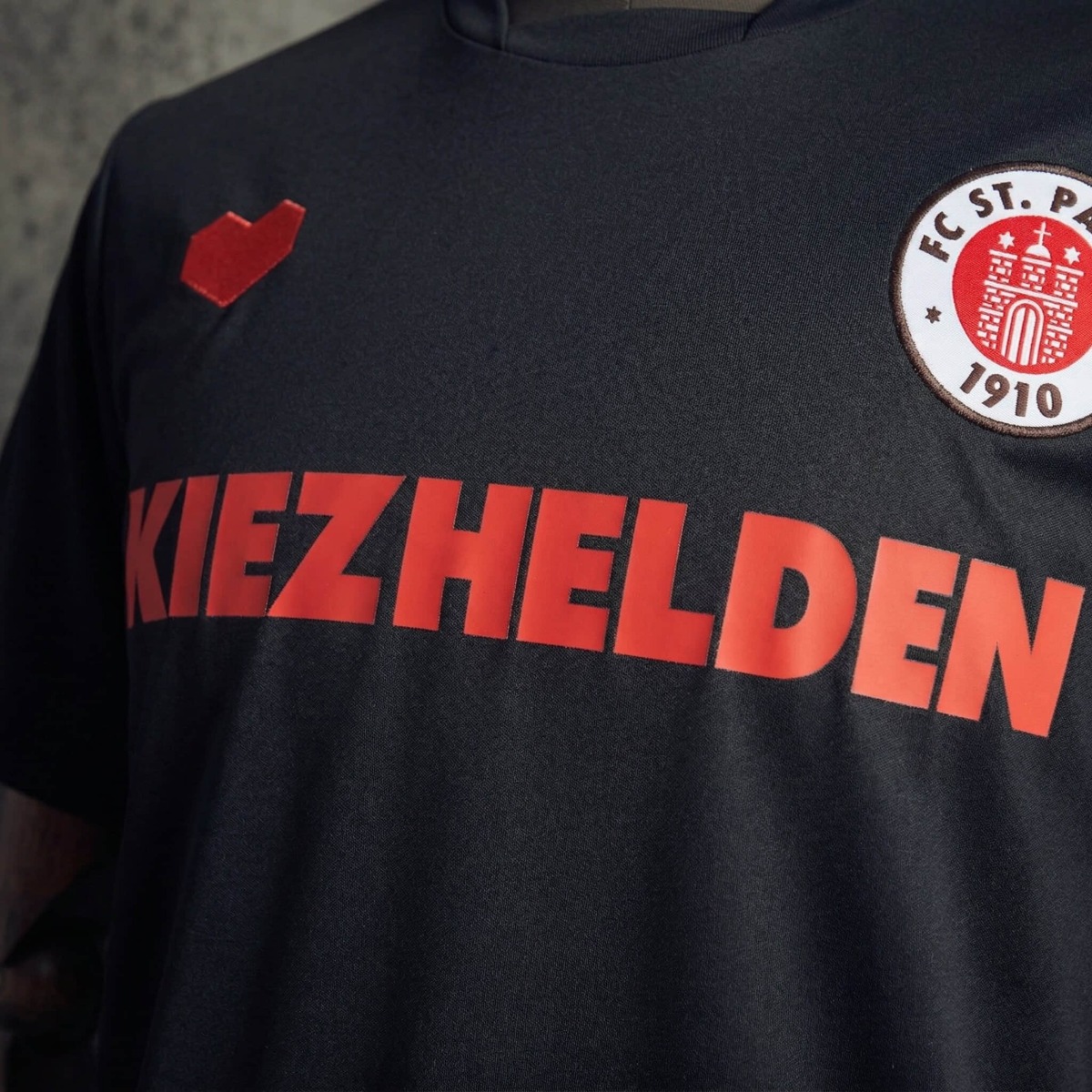 Retro 2013/14 FC St. Pauli Away Jersey Fan Version