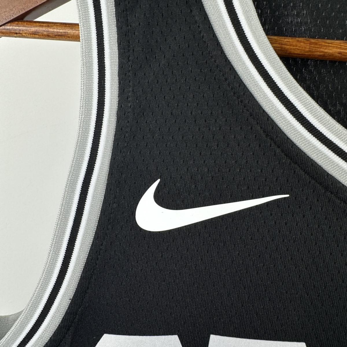 NBA San Antonio Spurs FOX#4 2022/23 Black Icon Edition Swingman Jersey S-XXL