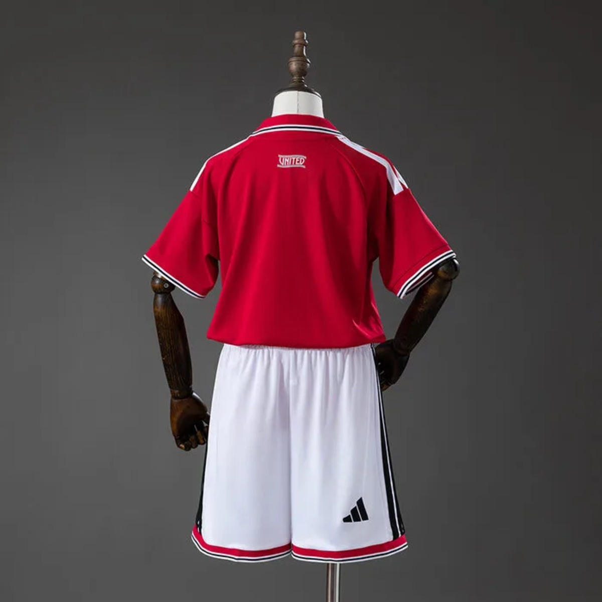 2026/27 Manchester United Home kids Kits