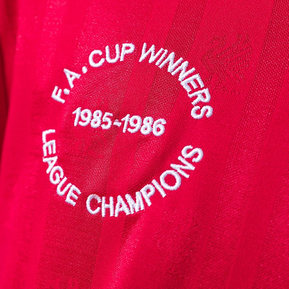 Retro Liverpool 1985/86 Home jersey Fan Version