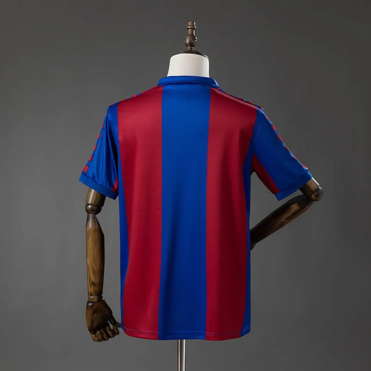 Retro Barcelona 80/82 Home Jersey Fan Version