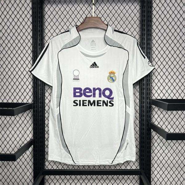 Real Madrid Retro 06/07 home jersey Fan Version