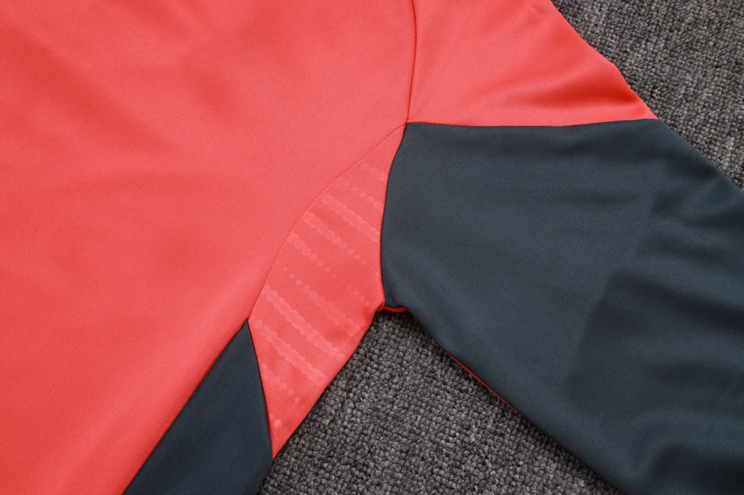 202526 Bayern Munich orange-black Long-sleeved half-pull training kit Football team kit