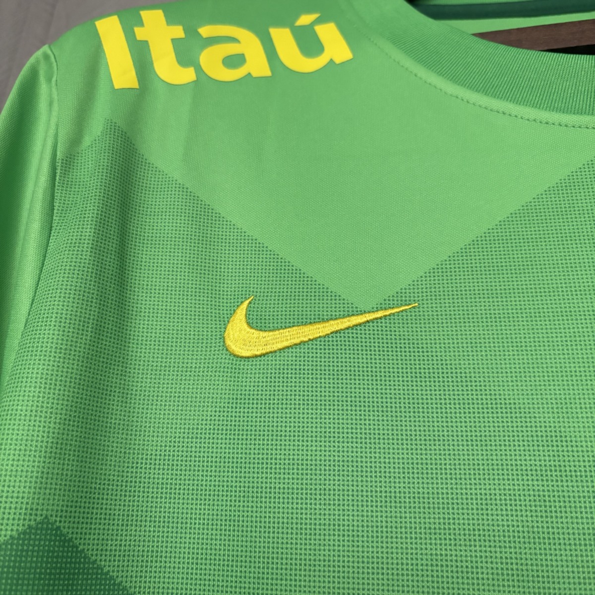 2022 Brazil Training Green jersey Fan Version