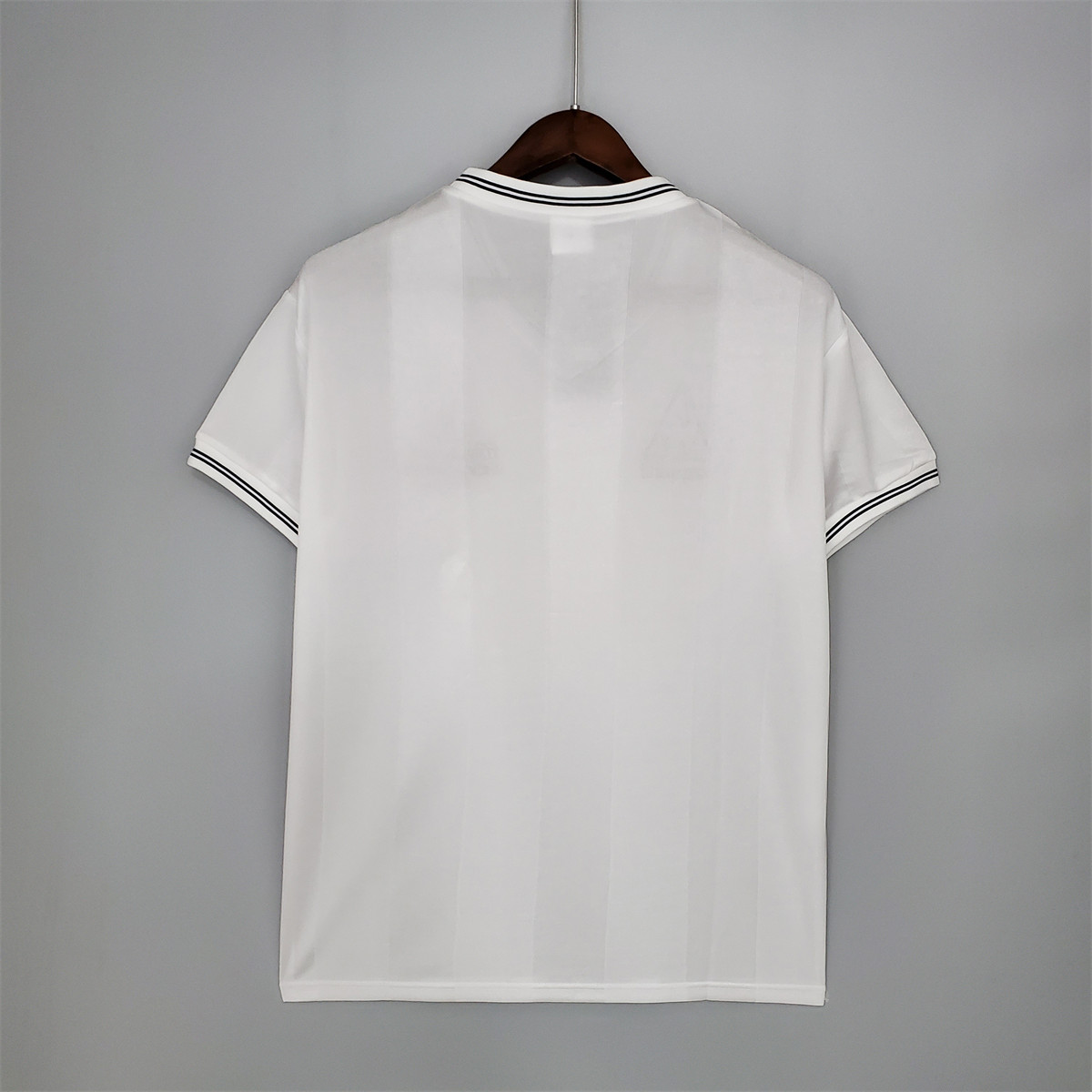 Retro Tottenham 83/84 home jersey Fan Version