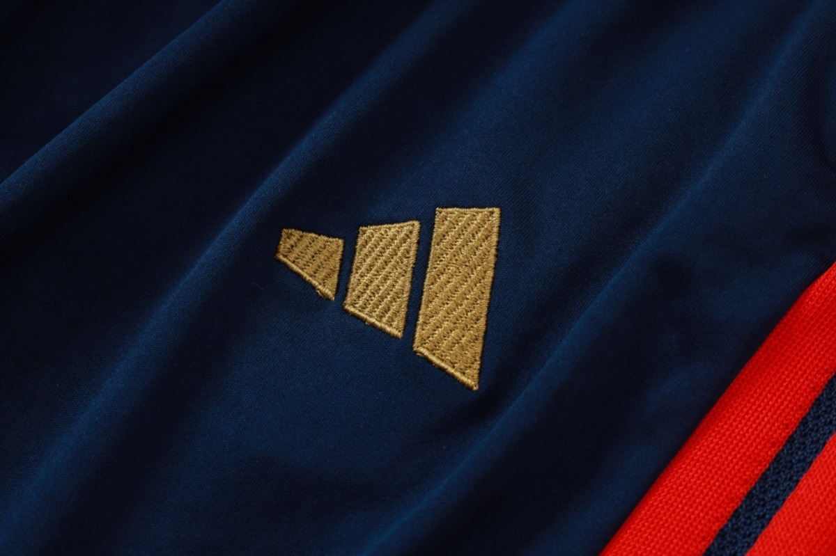 2026 Bayern Munich Medium Blue Long-sleeved half-pulltraining kit