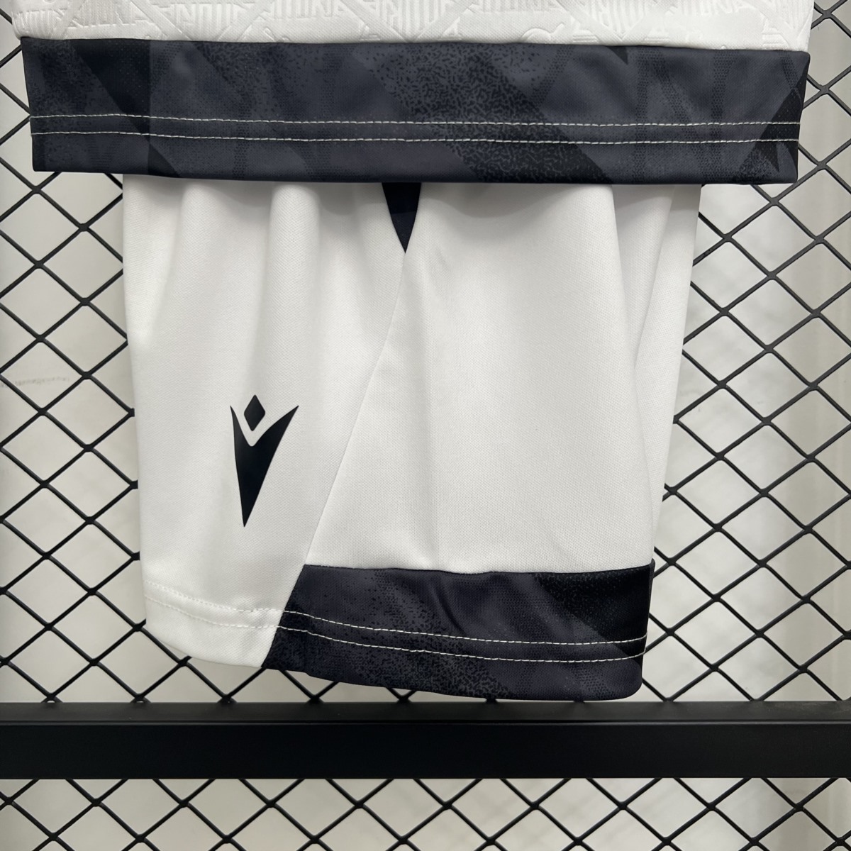 2025/26 Vitoria Guimaraes Home jersey kids Kits 16-28