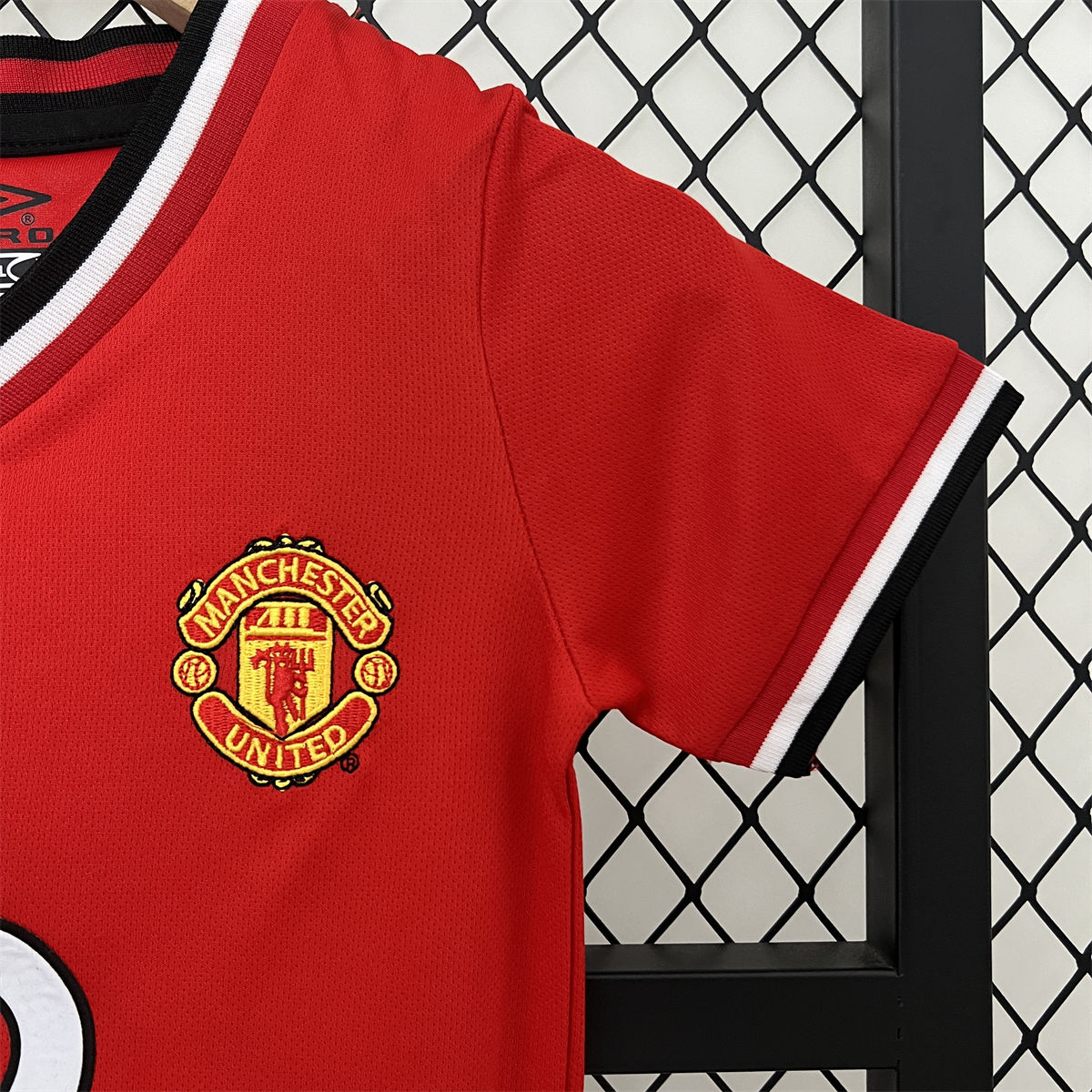 Retro Manchester United  00/01 home  jersey Kid Kits Size 16-28