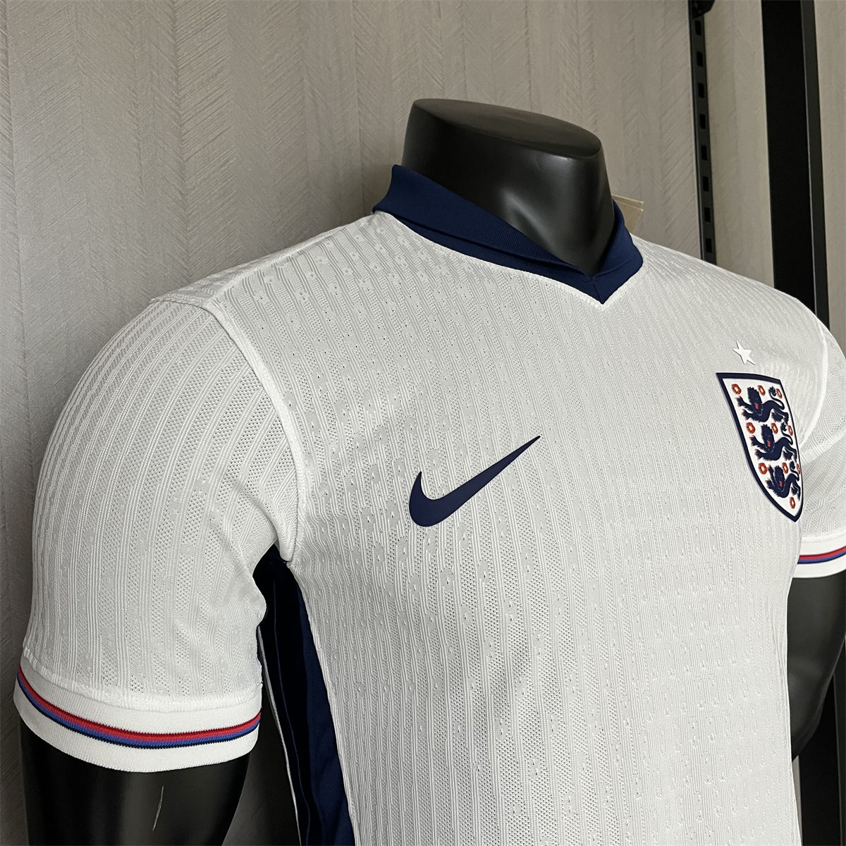 24/25 England Euro Home Jersey Player Version