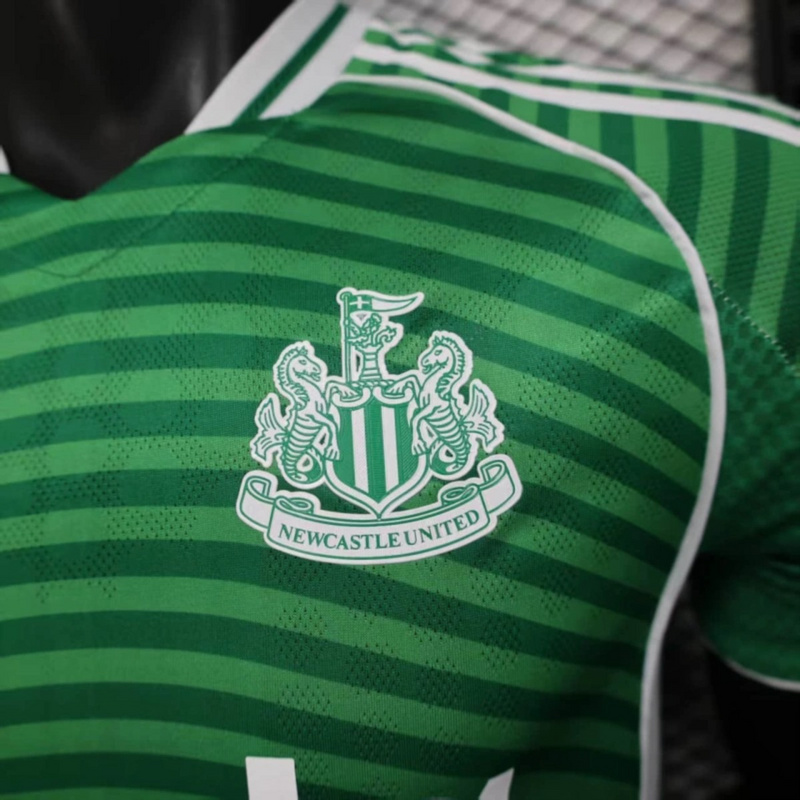 2025/26 Newcastle United Away jersey Player Version
