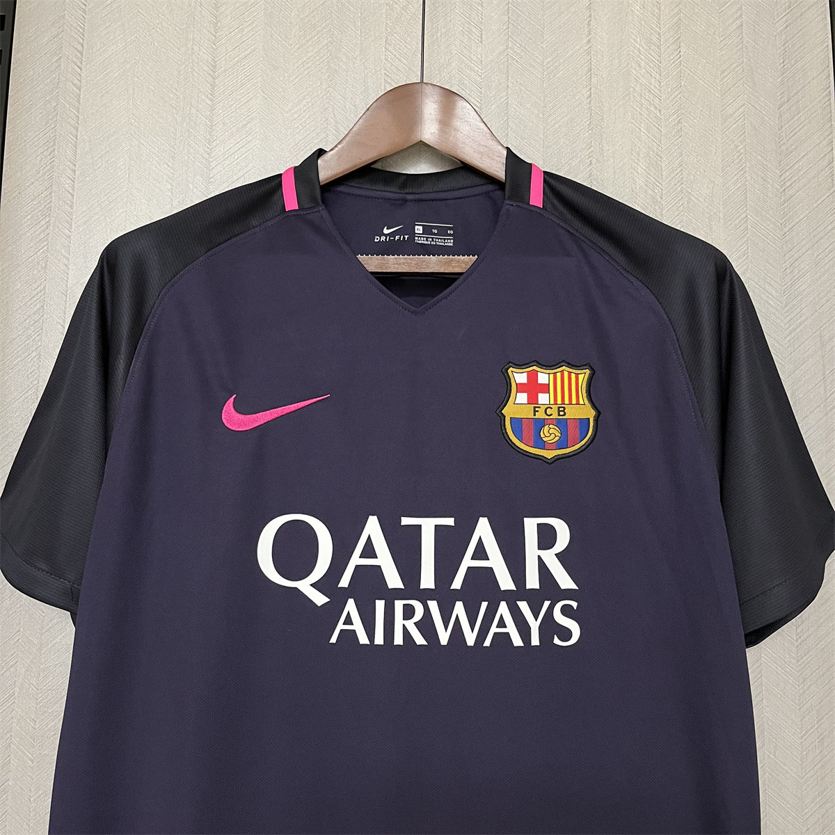 Retro Barcelona 16/17  Away jersey Fan Version