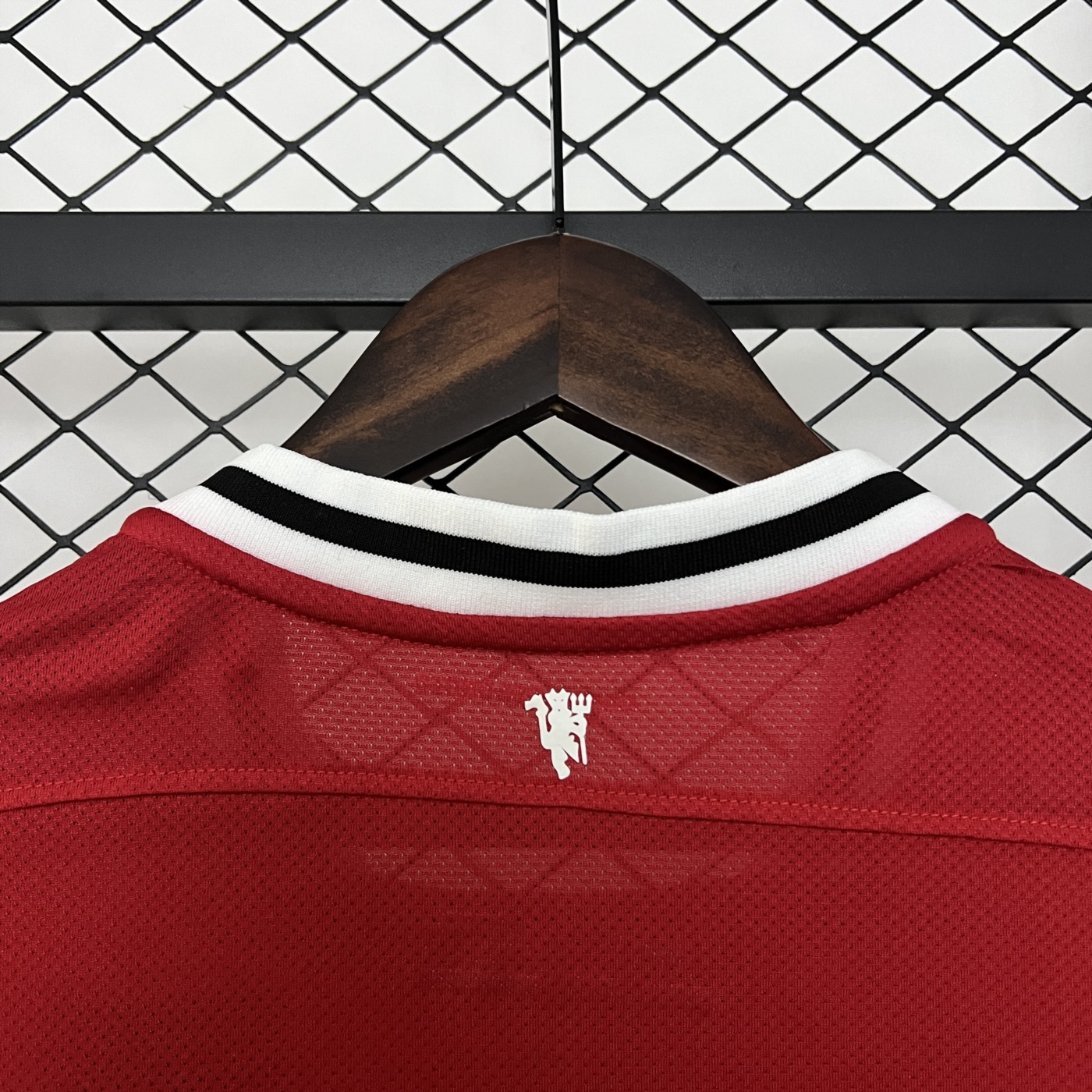 Retro Manchester United  11/12 Home jersey Fan Version