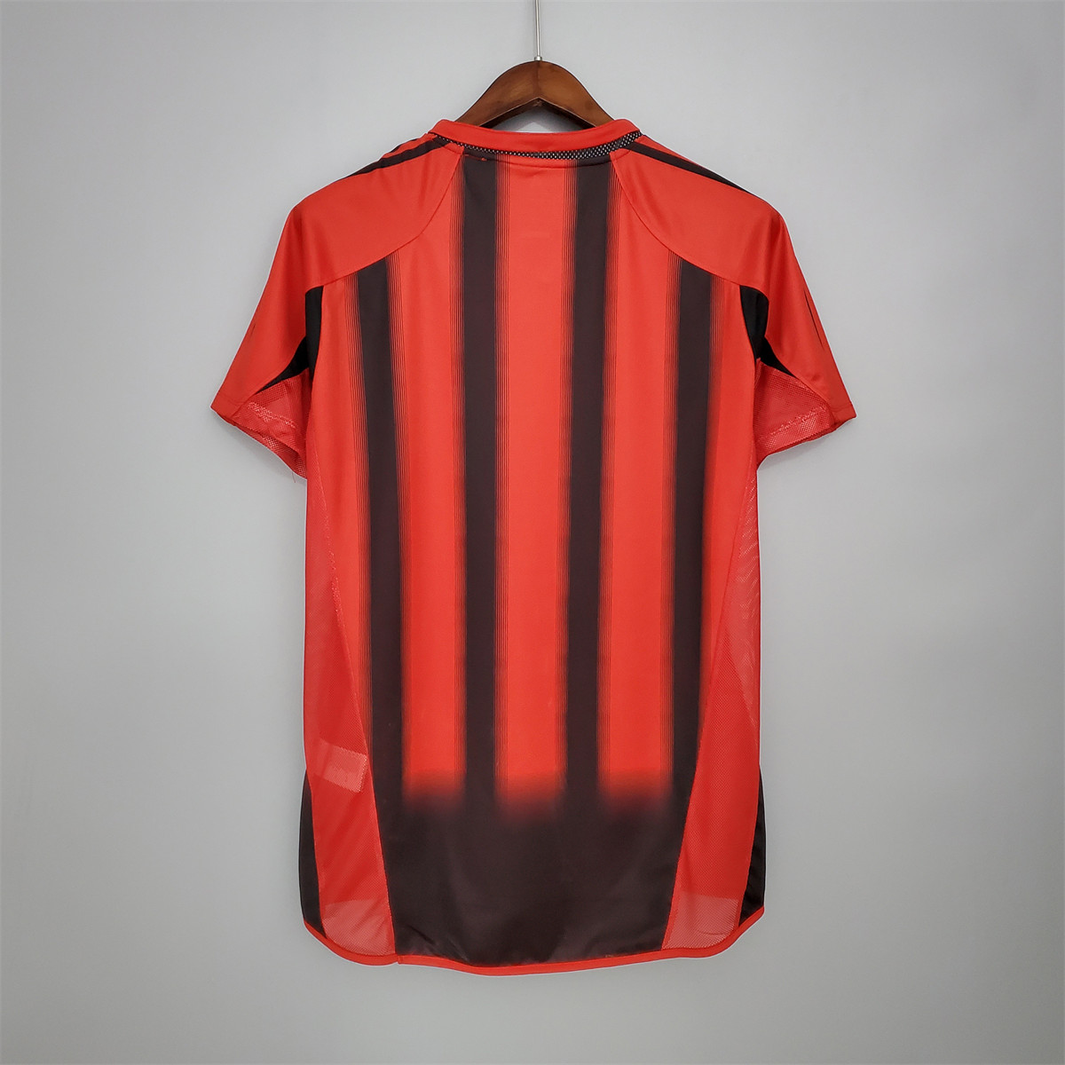 Retro AC Milan 04/05 Home jersey Fan Version