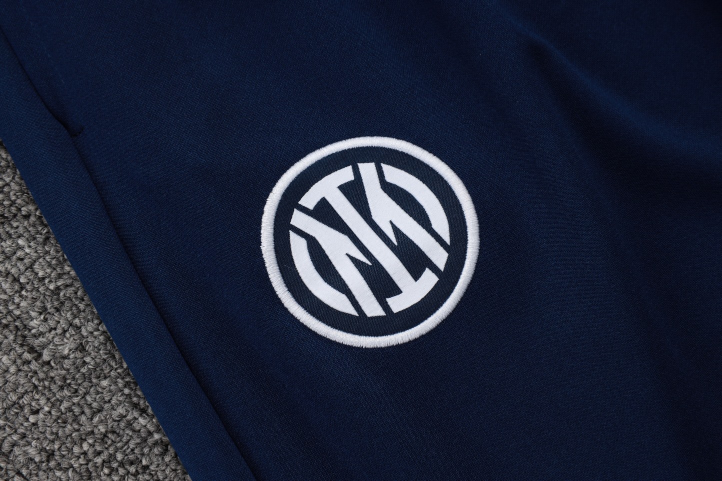 202526 Inter Milan maroon Long-sleeved half-pull training kit Football team kit