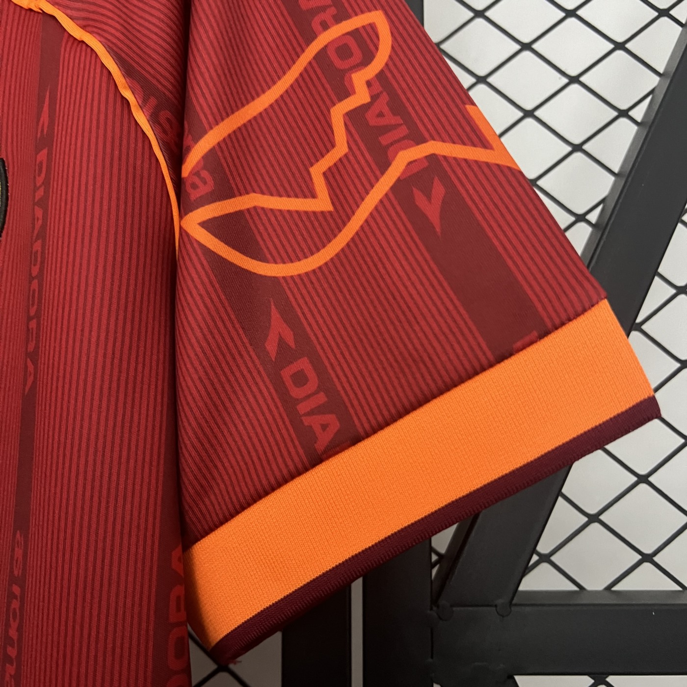 Retro Roma 99/00 Home jersey Fan Version