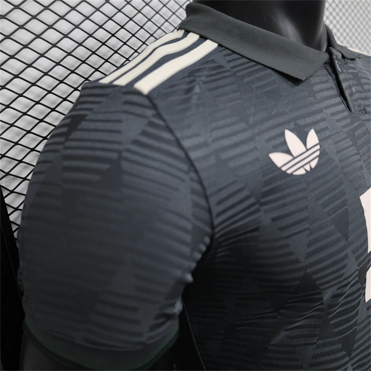 24/25 Bayern Munich Oktoberfest Special edition Jersey Player Version