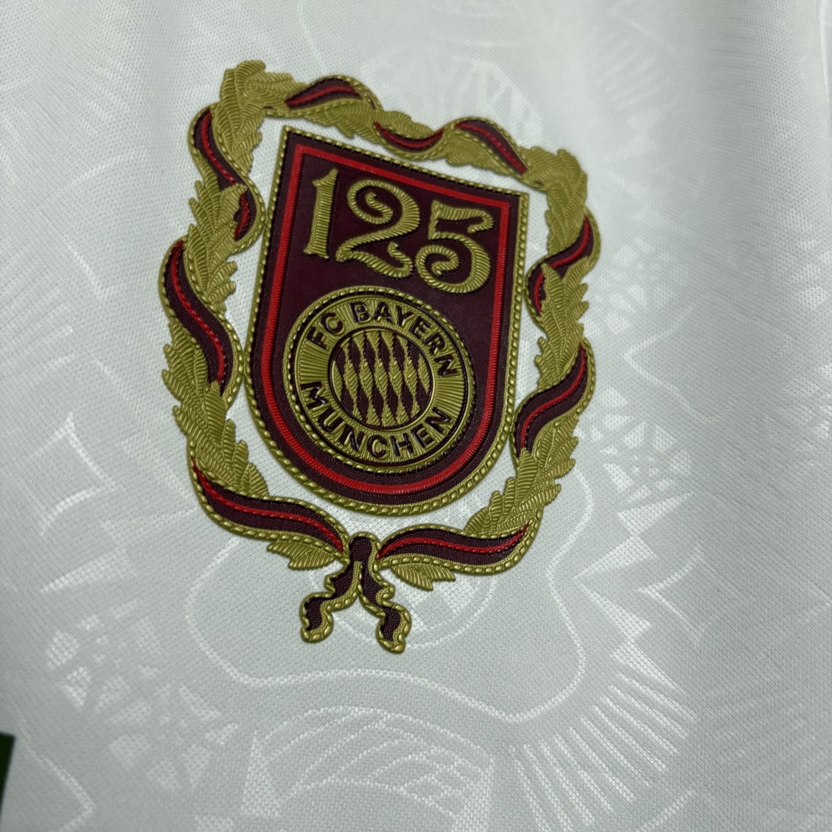 2025/26 Bayern Munich 125th Anniversary White Jersey Fan Version
