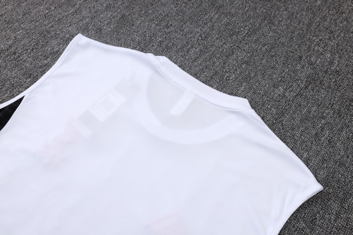 2026 Liverpool White Training Set Shirt and Shorts