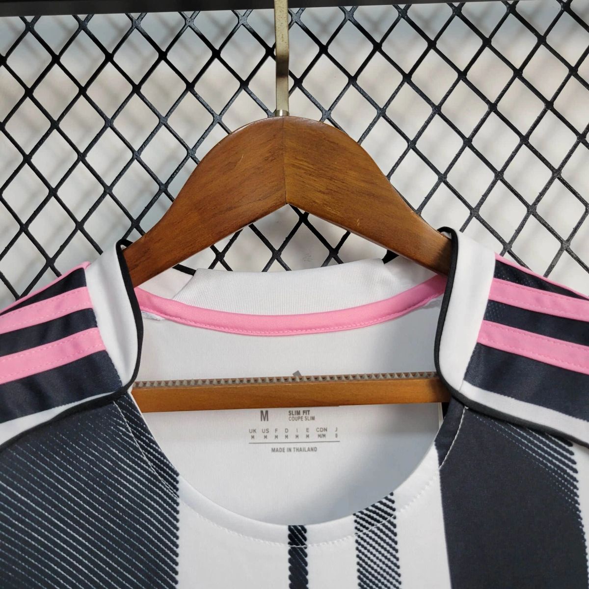 2025/26 Women Juventus Home Jersey Fan Version