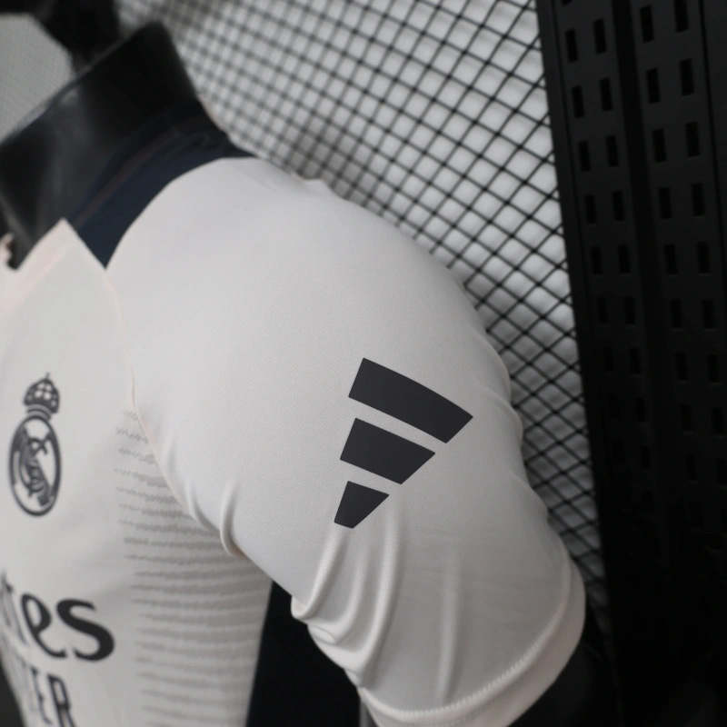 25/26 Real Madrid Special Edition jersey Player Version
