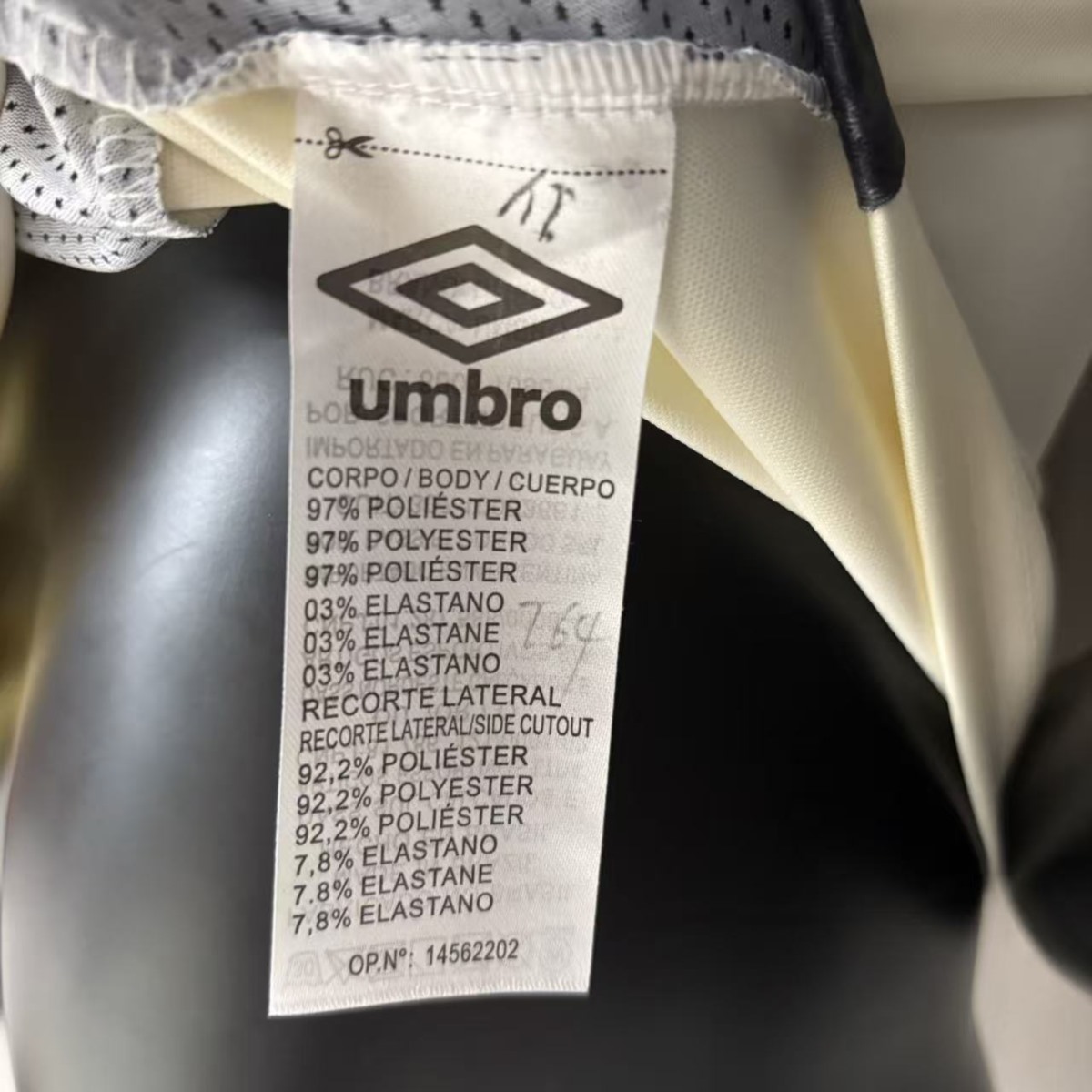 2026/27 Santos Training Beige Vest Fan Version