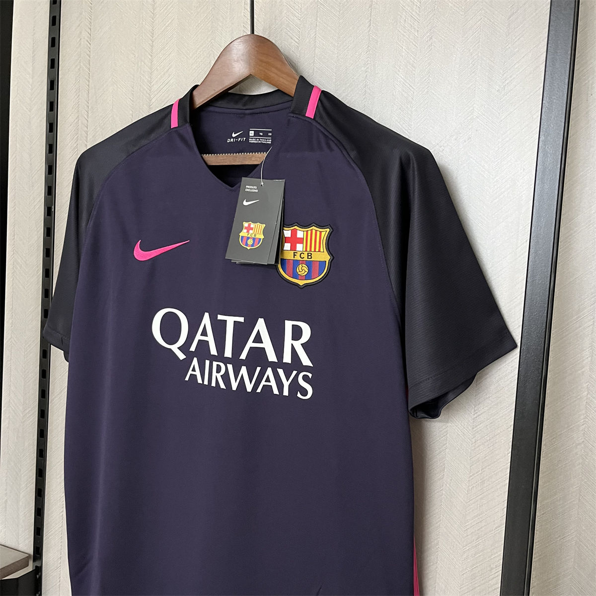 Retro Barcelona 16/17  Away jersey Fan Version