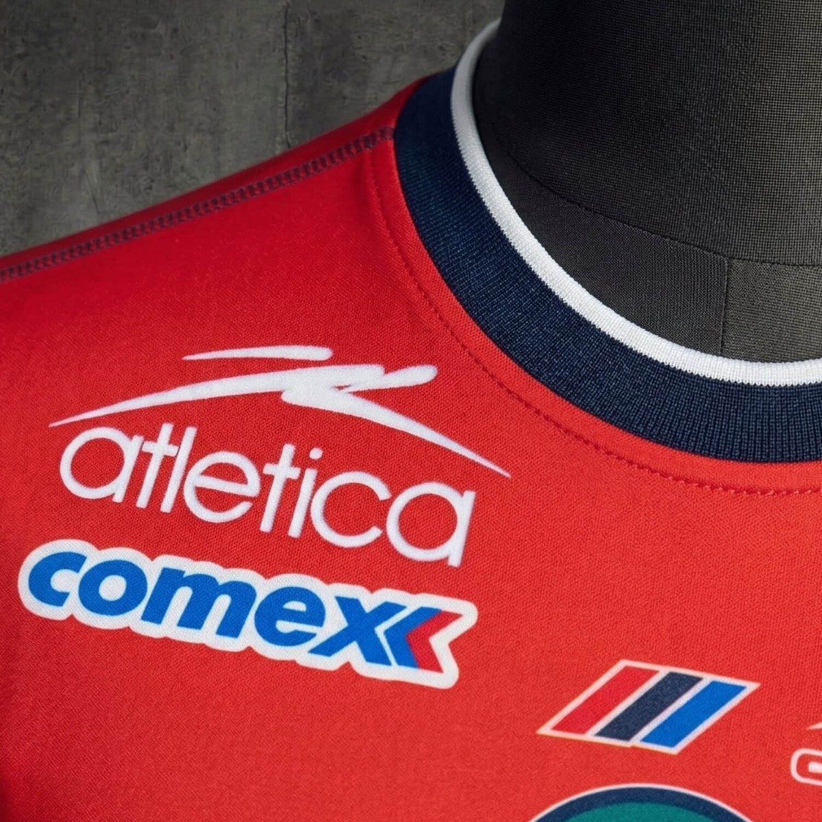 Retro Chivas 2002/03 Red Jersey Fan Version