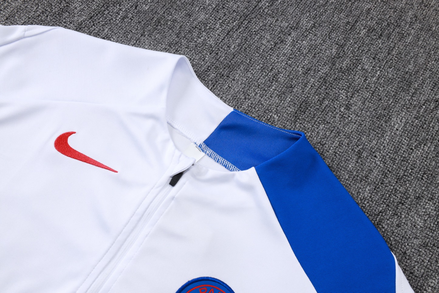 202526 PSG White Long-sleeved half-pull training kit Football team kit