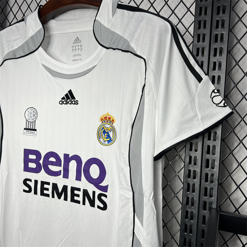 Real Madrid Retro 06/07 home jersey Fan Version