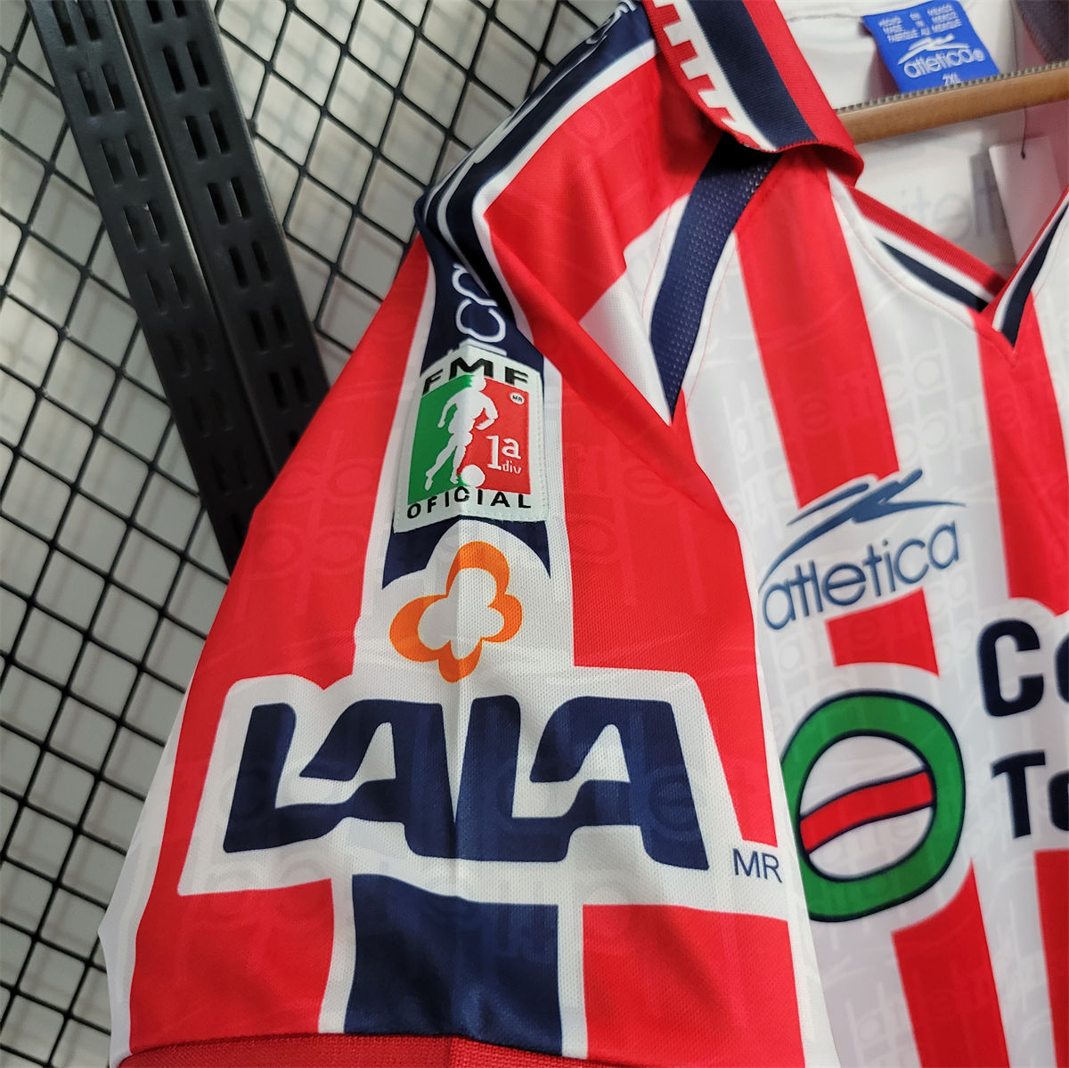 Retro Chivas 1999/00 Home jersey Fan Version