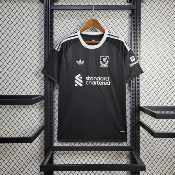 2025/26 Liverpool Goalkeeper Black Jersey Fan Version