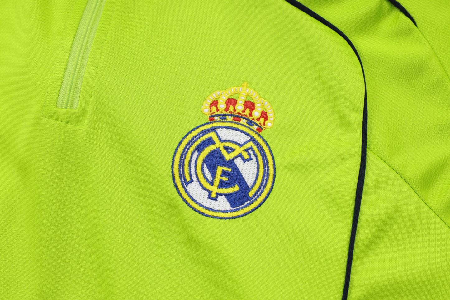 202526 Real Madrid Green Long-sleeved half-pull training kit Football team kit