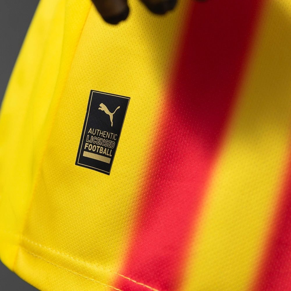 25/26 Valencia CF Second Away Kids Kit Size 16-28