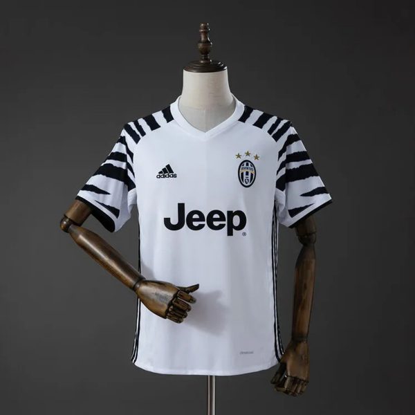 Retro Juventus 2016/17 Second Away Jersey Fan Version