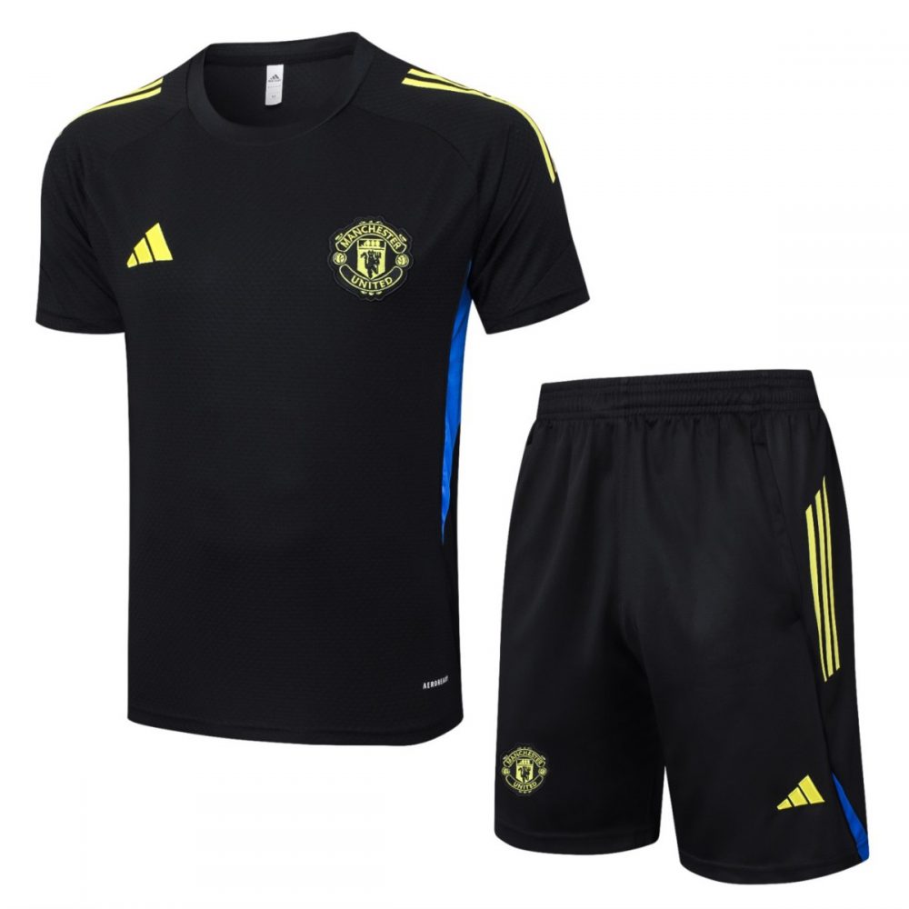2026 Manchester United Black Training Set Shirt andShorts