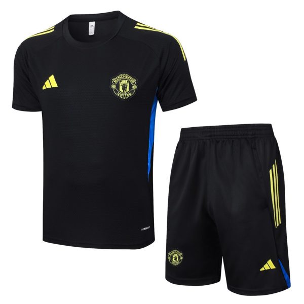 2026 Manchester United Black Training Set Shirt andShorts
