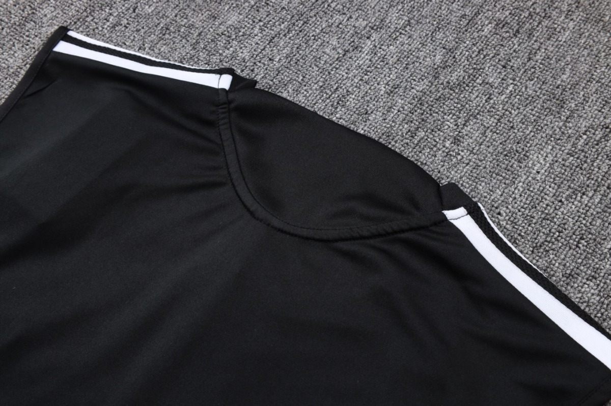 2026 Real Madrid Black Training Set Shirt and Shorts