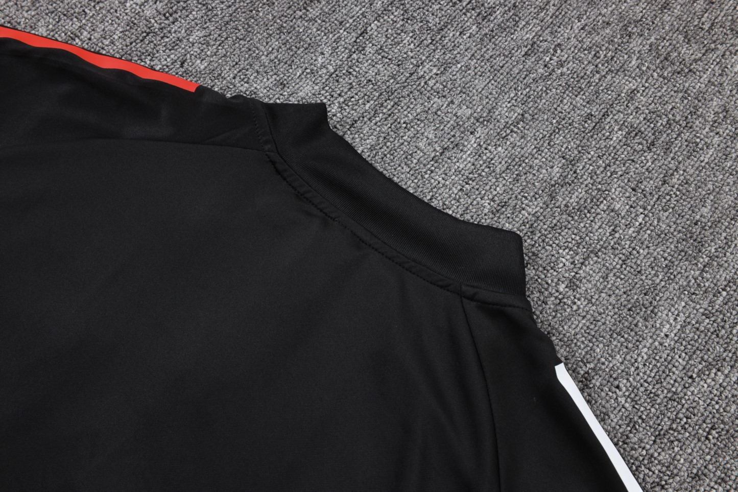 202526 Ajax black Long-sleeved half-pull training kit Football team kit