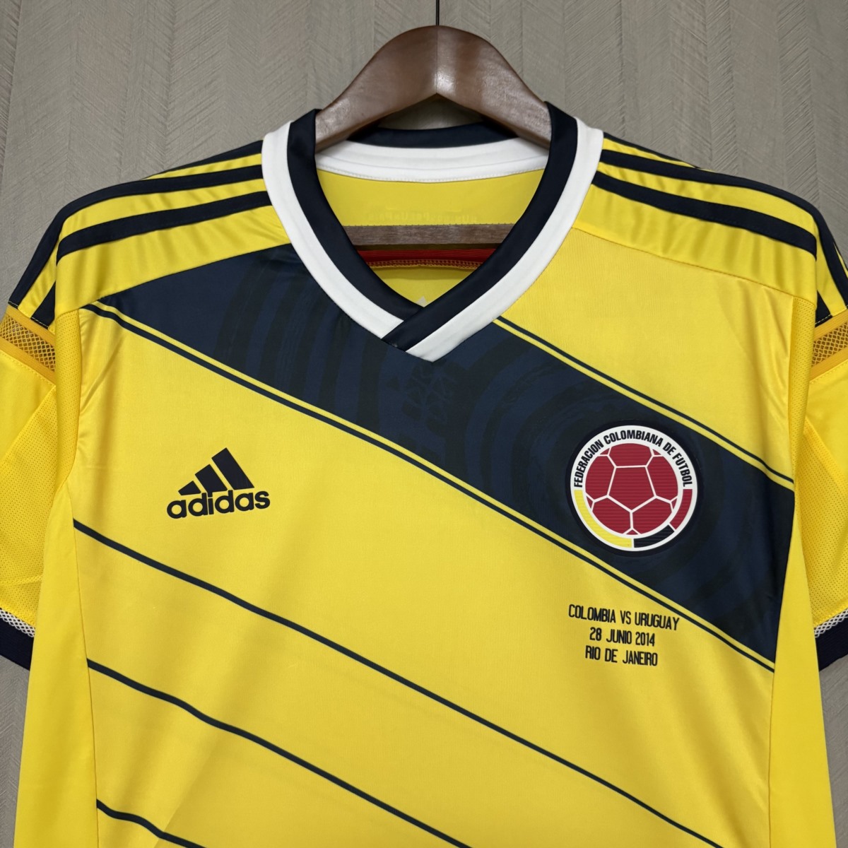 Retro Colombia 2014 Home jersey Fan Version