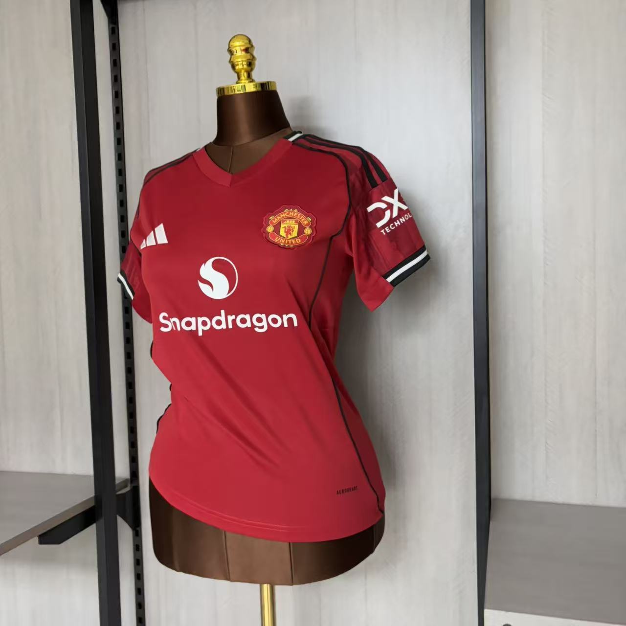 2025/26 Manchester United Home Women's Jersey Fan Version