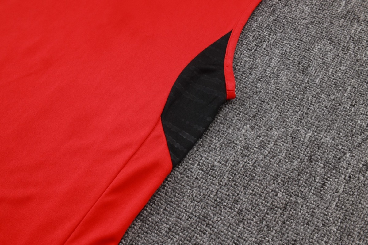 2026 Liverpool Red Training Set Shirt and Shorts
