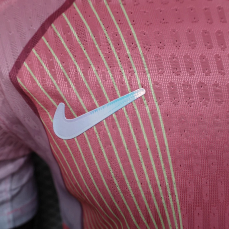 2025/26 Barcelona Pink Training jersey Player Version