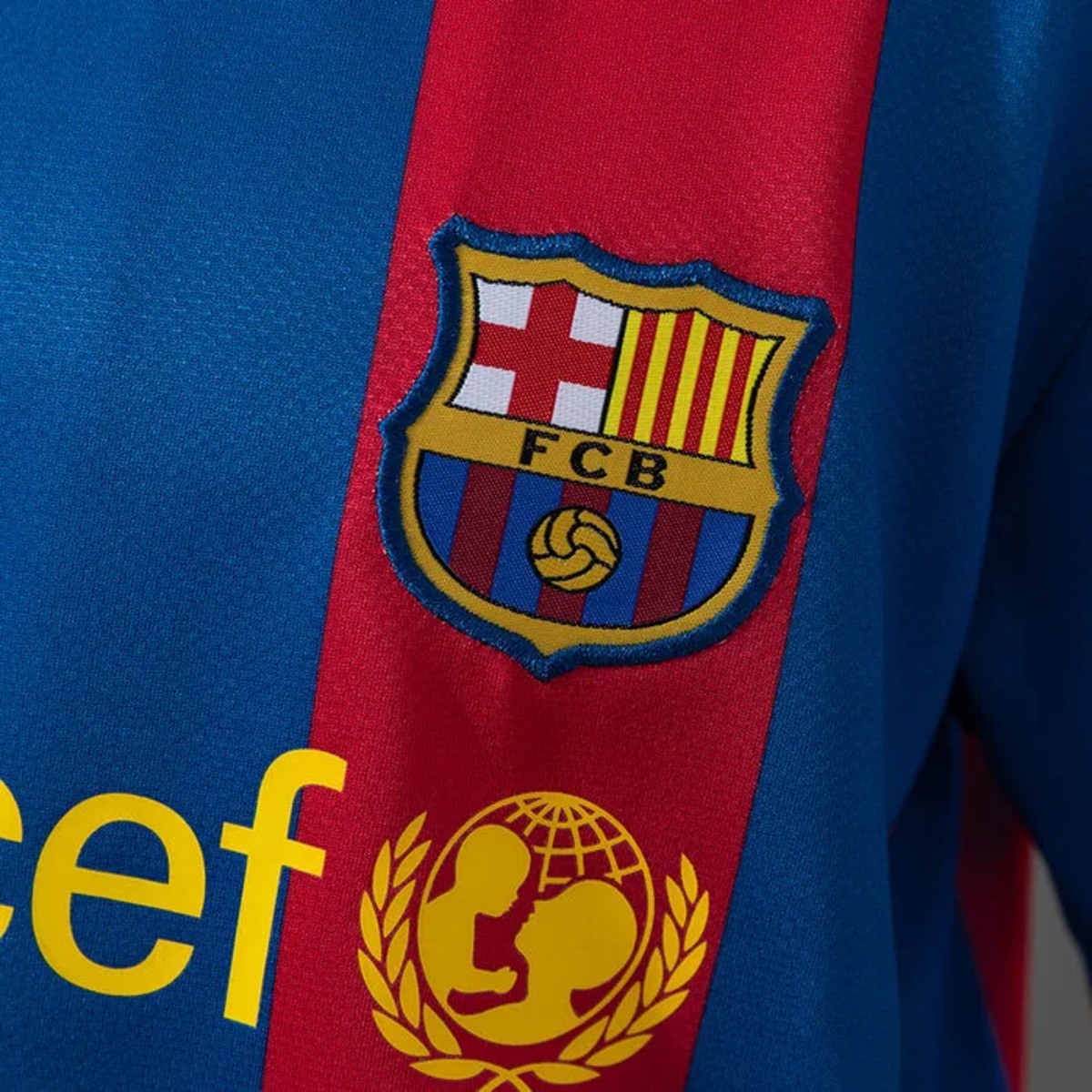 Retro Barcelona 2010/11 Home Kid Kits