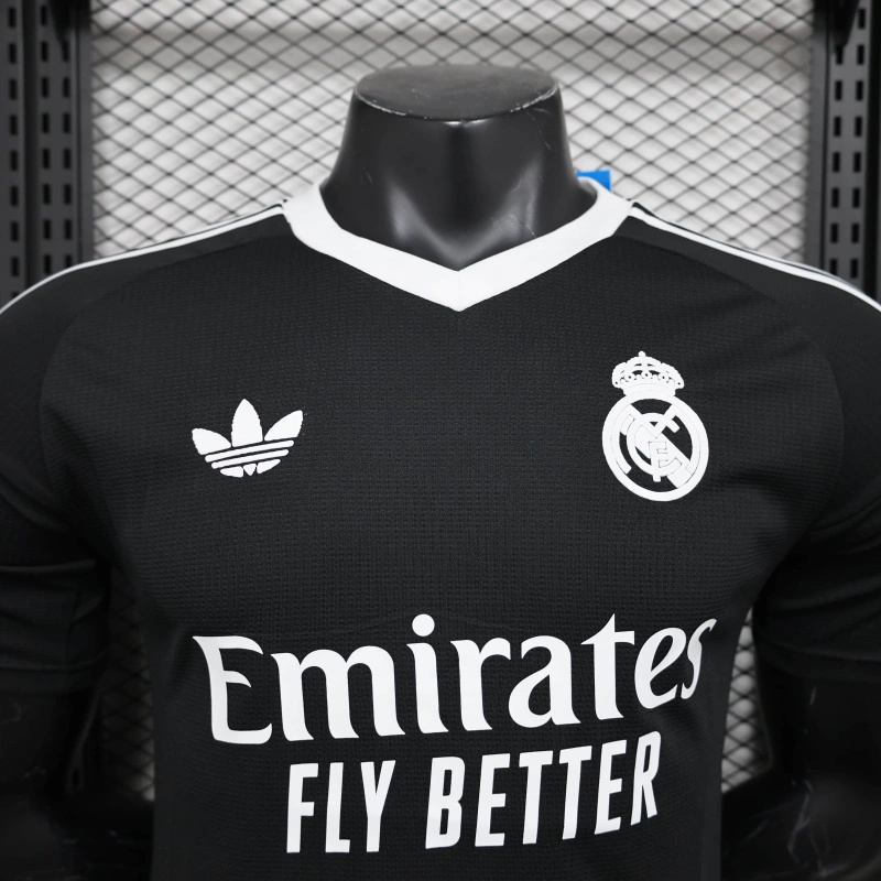 24/25 Real Madrid Black goalkeeper Special edition Jersey Player Version