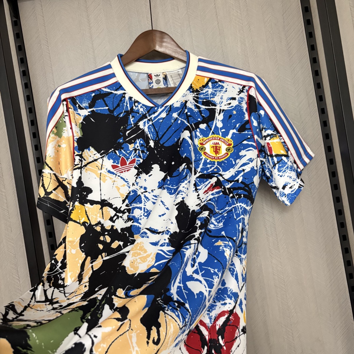 2026 Manchester United CO-Branded jersey Fan version