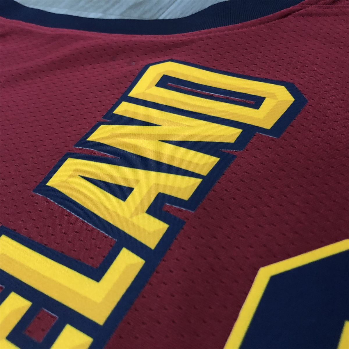 NBA Cleverland Cavaliers V-Neck Red jersey JAMES#23 S-XXL