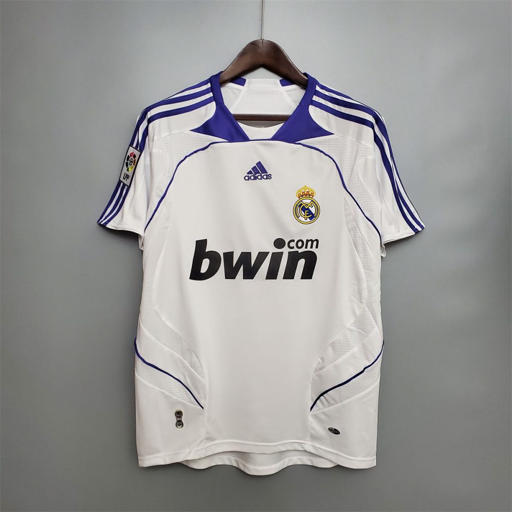 Real Madrid Retro 07/08 home jersey Fan Version