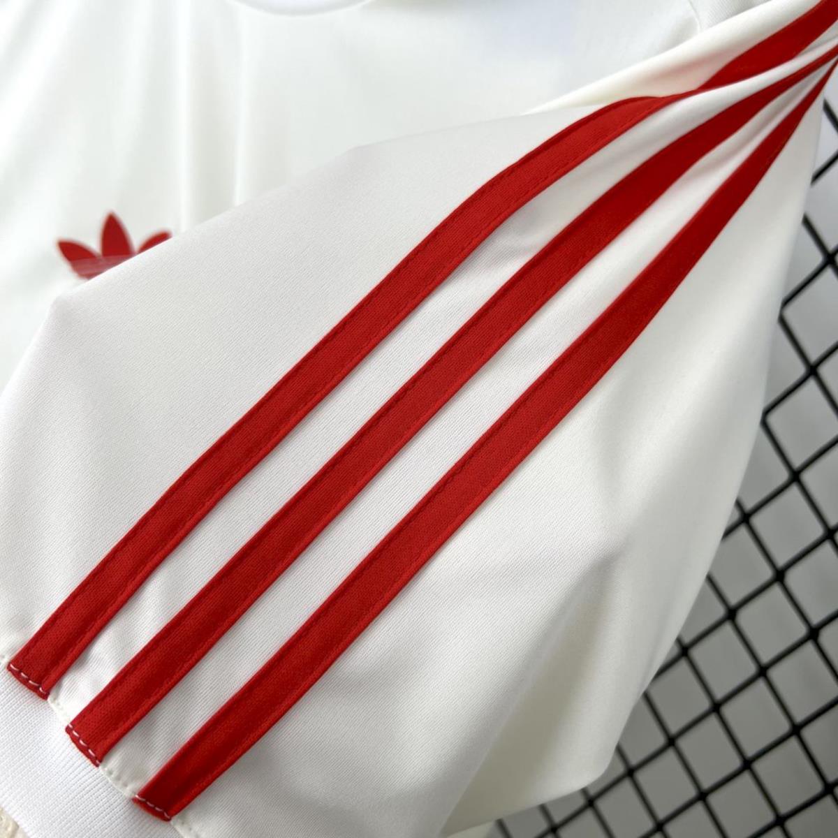 2024/25 Manchester United Special Edition White Jersey Fan Version