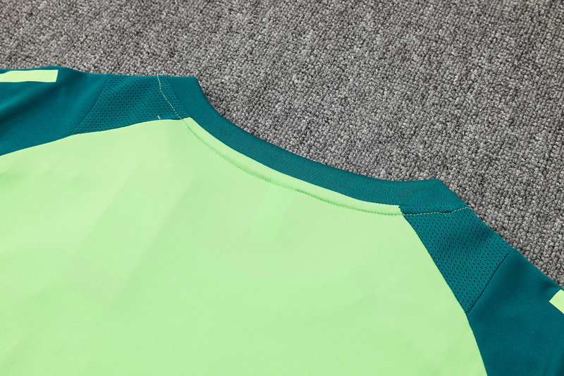 24/25 Mexico Green Training Set Shirt and Shorts