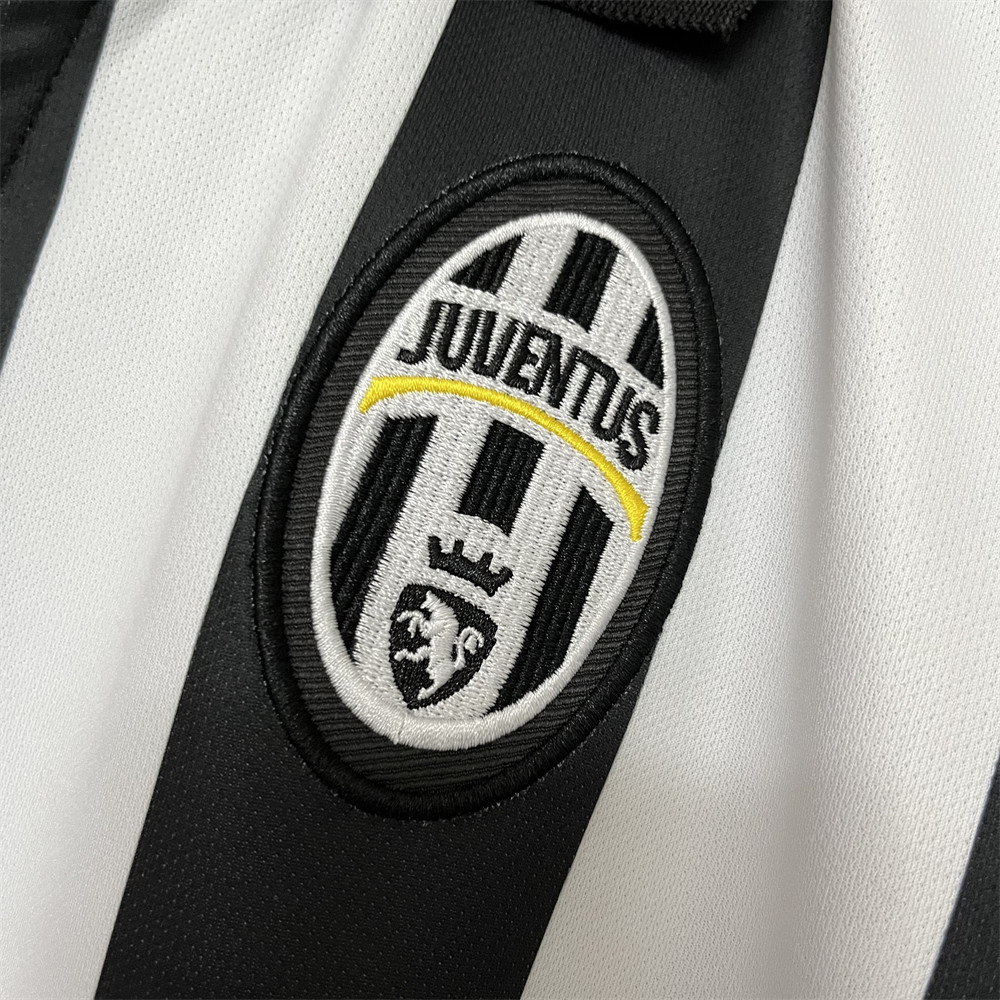 Retro Juventus 14/15 Home jersey Fan Version